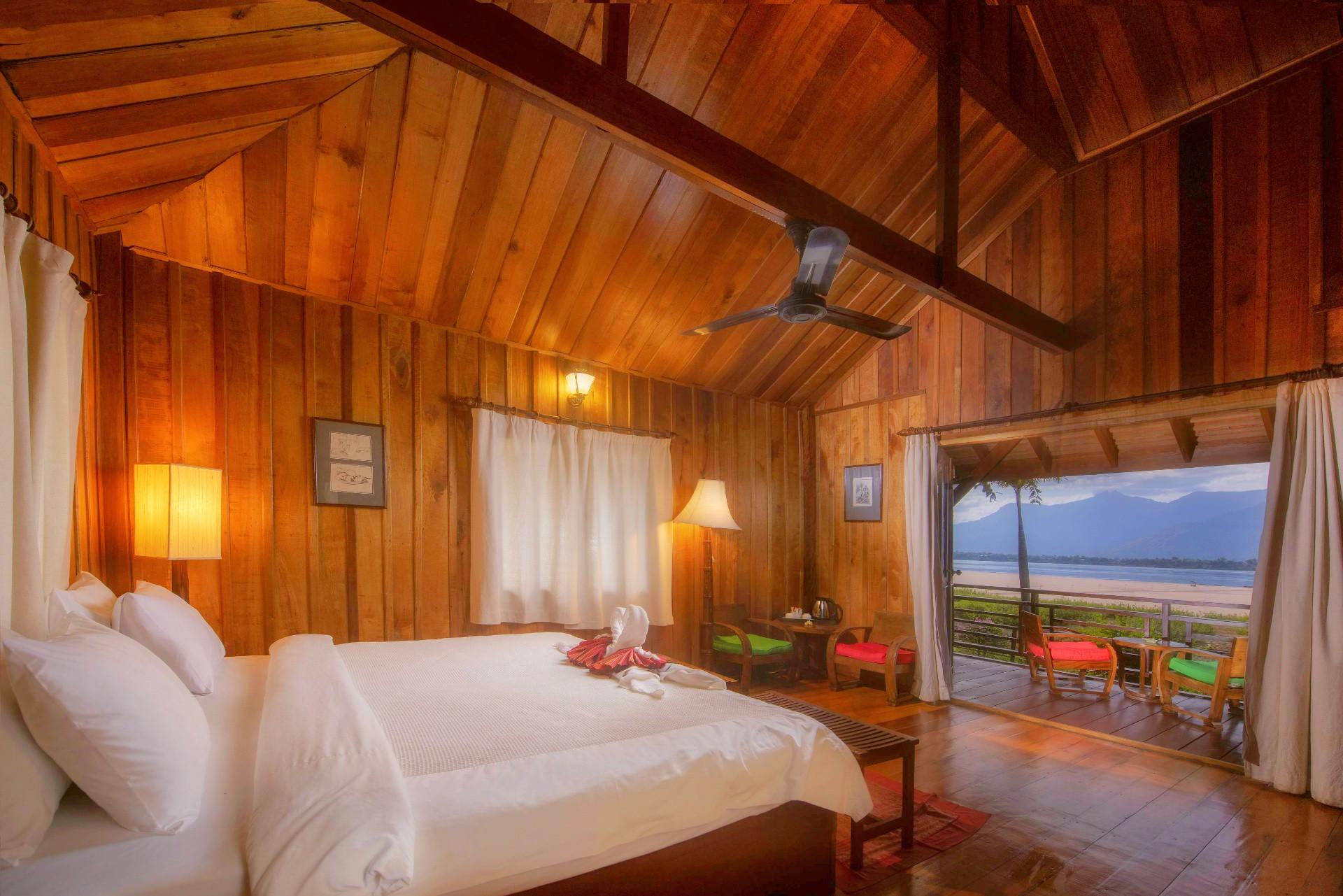 Bungalow, Beach Front