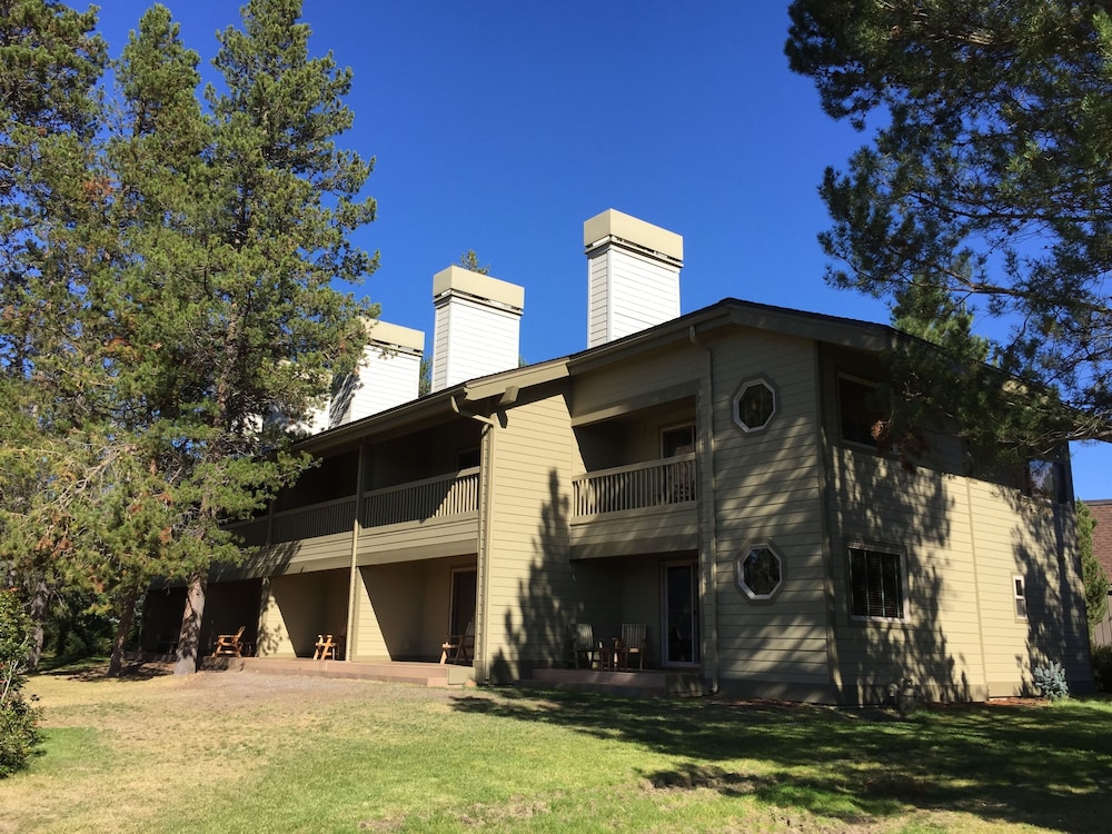 The Pines at Sunriver 5/58