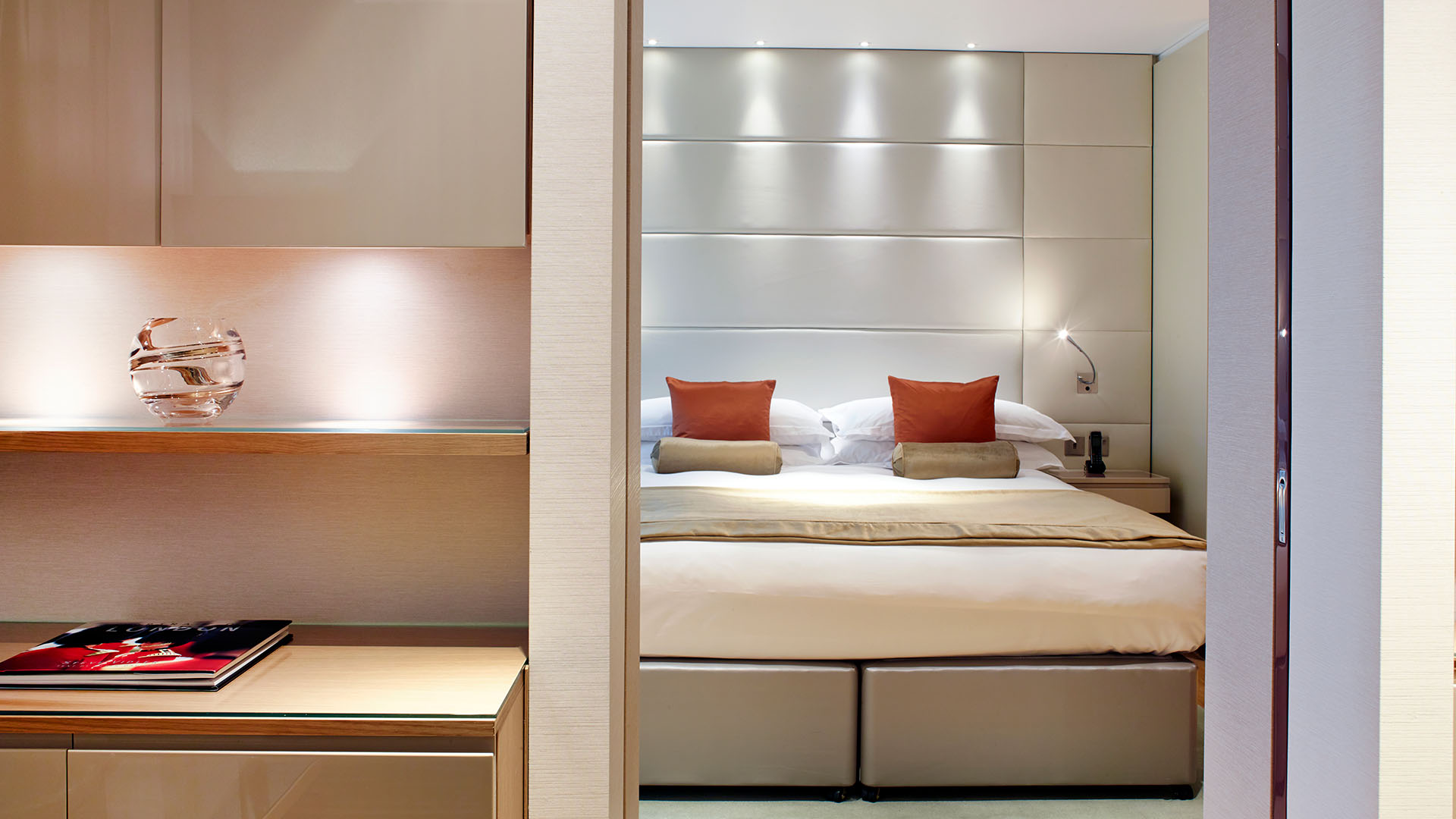1 Bedroom, Superior, Apartment, Urban View, Sofa