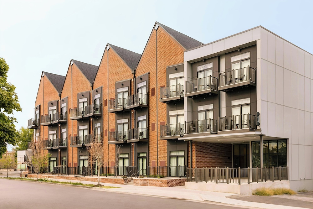 Sonder The Chorus image