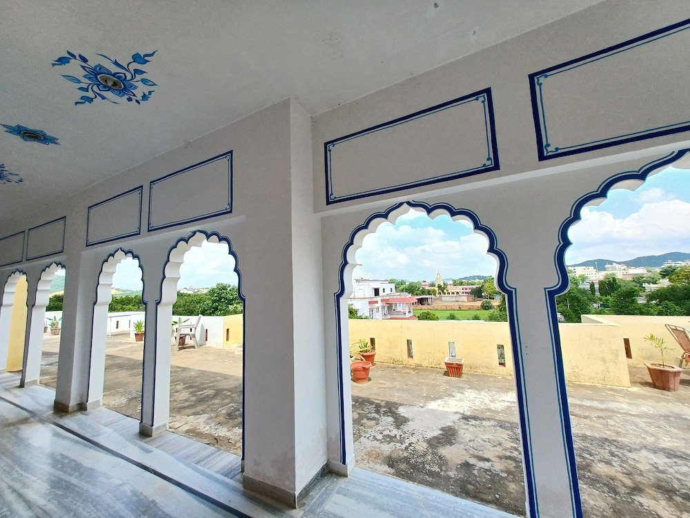 Green Park Haveli 33/37