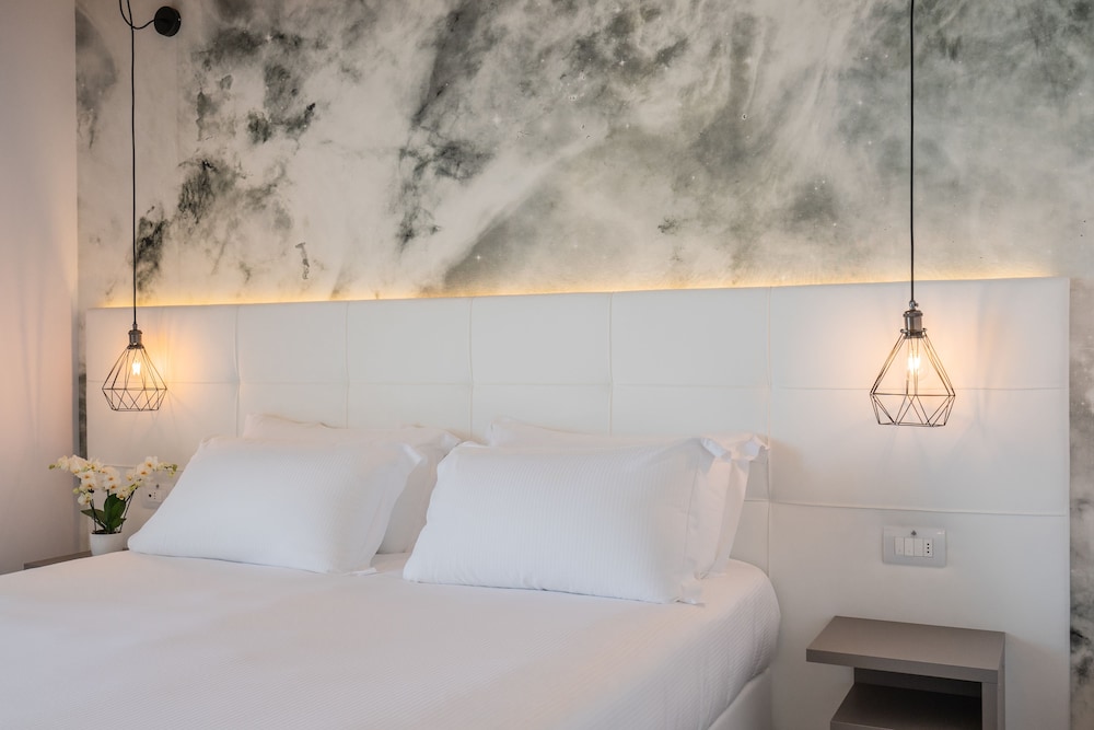 Hotel Elite 16/50