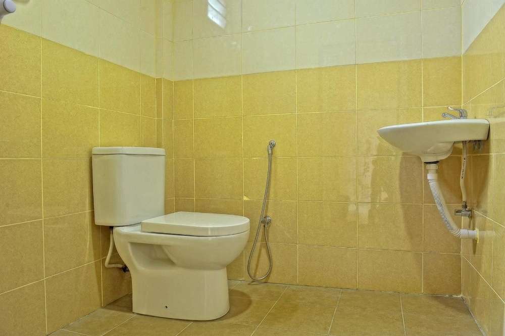 Penarak Bamboo Beach Motel 43/43