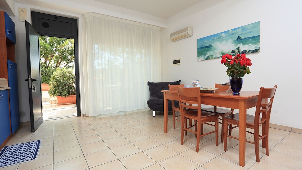 NETTUNO RESORT 5/41