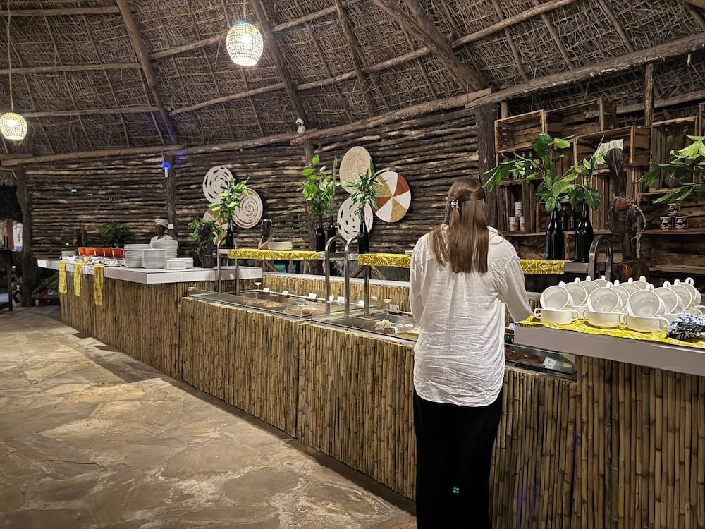 Africa Safari Camp 9/50