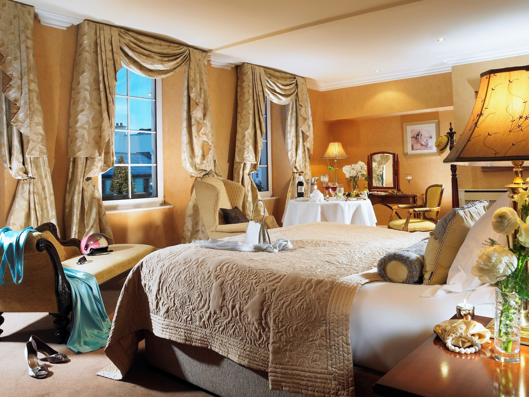 Signature, Twin Beds
