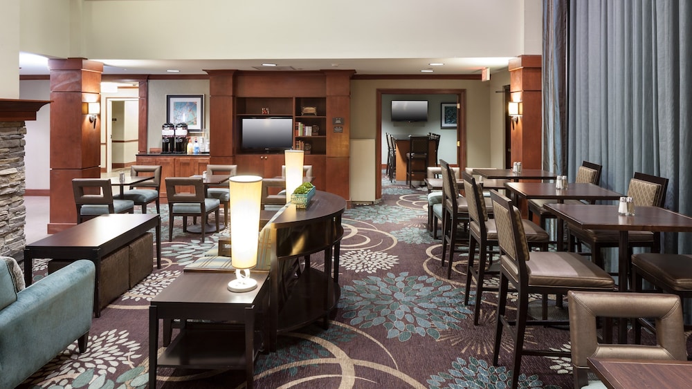 Staybridge Suites Jackson 33/39