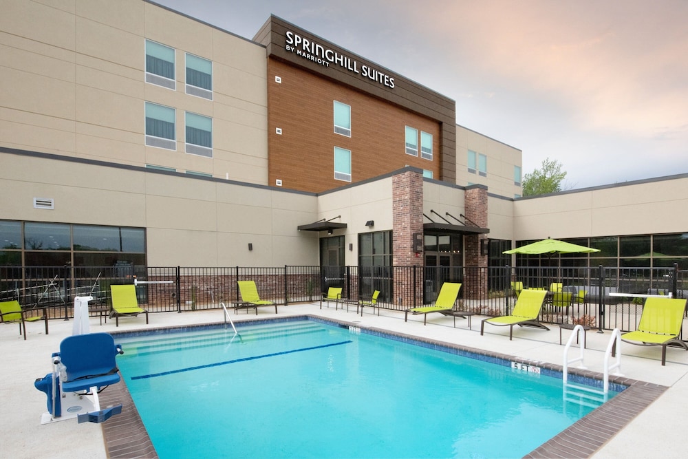 SpringHill Suites Lindale 4/29