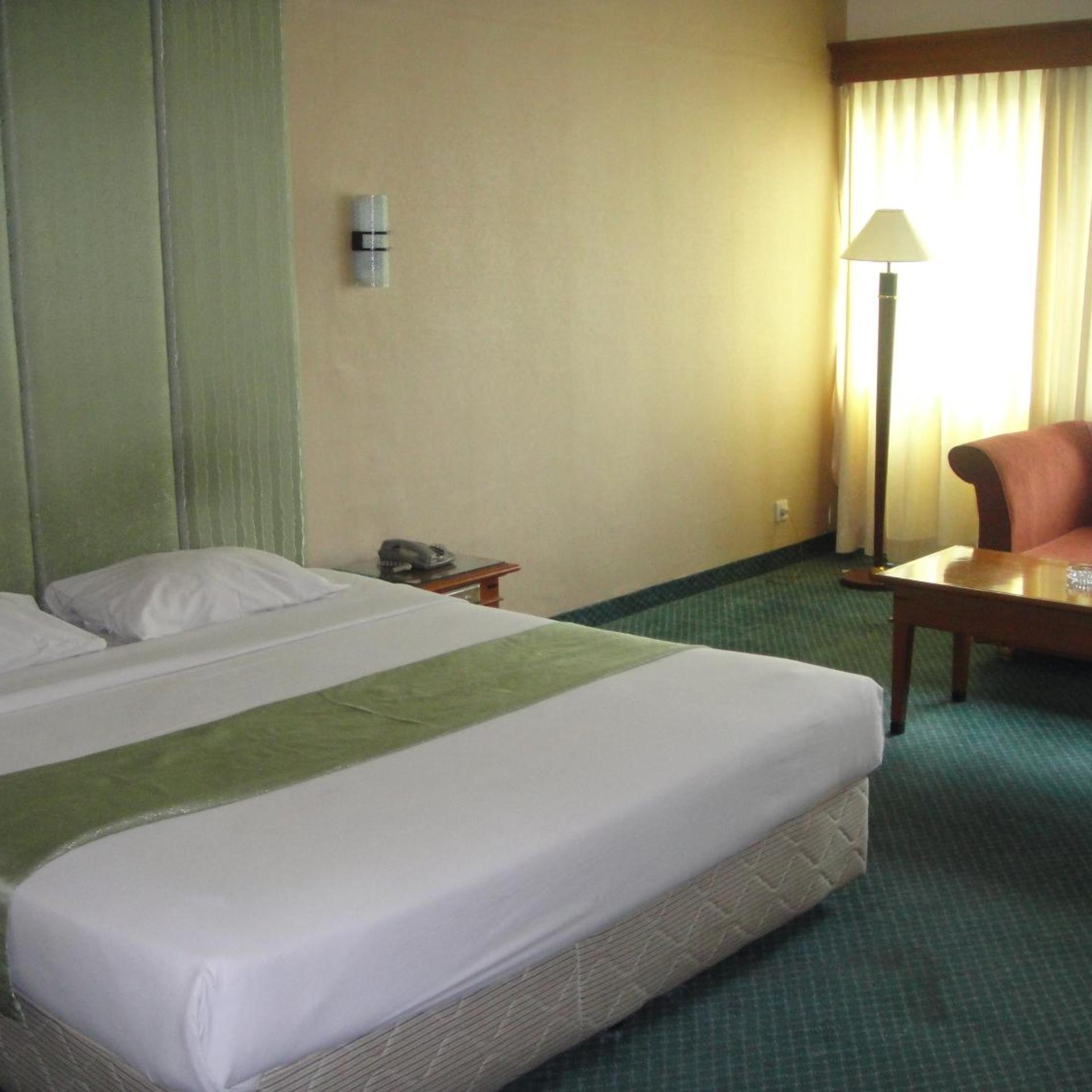 Hotel Mega Cikini 20/28