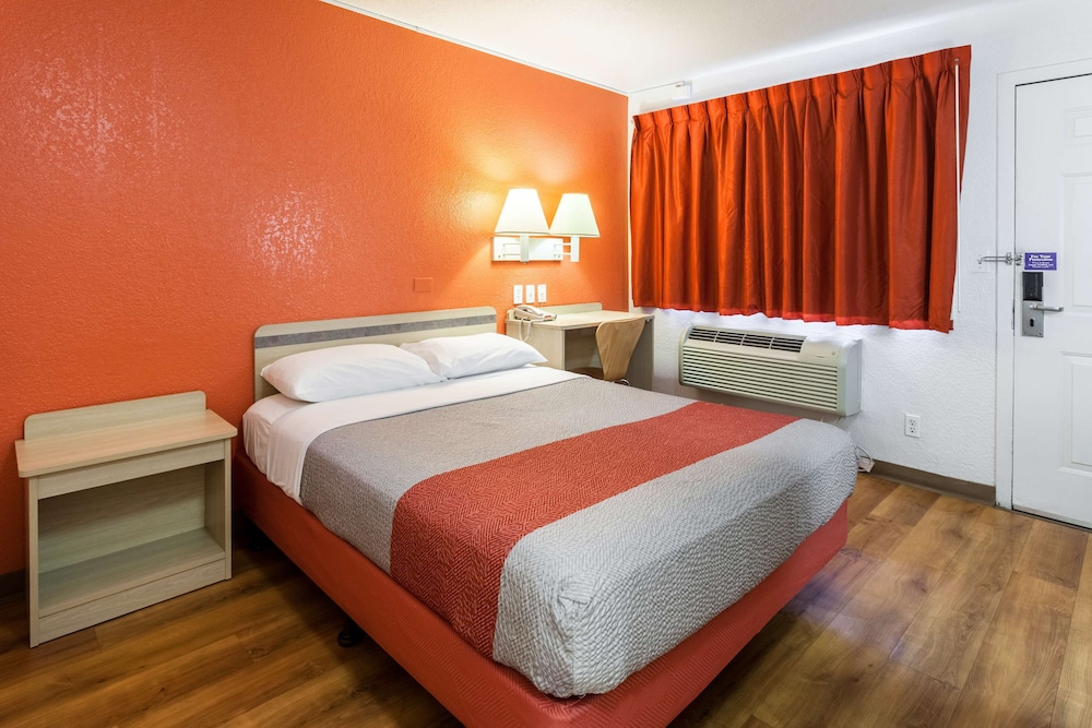 Motel6 Sacramento, CA - Downtown 19/60