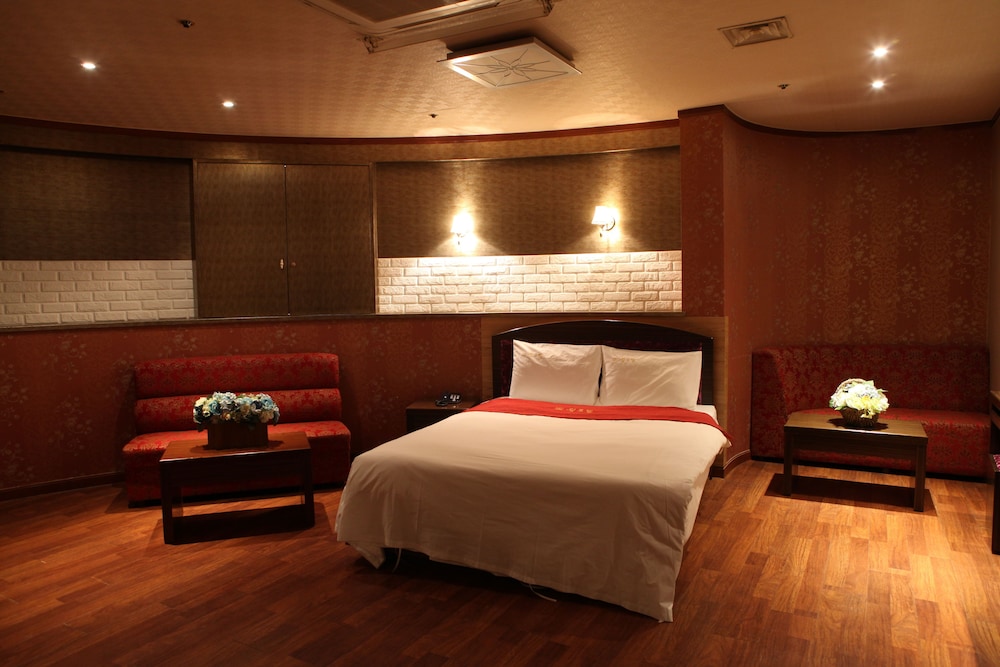 King Hotel 26/42