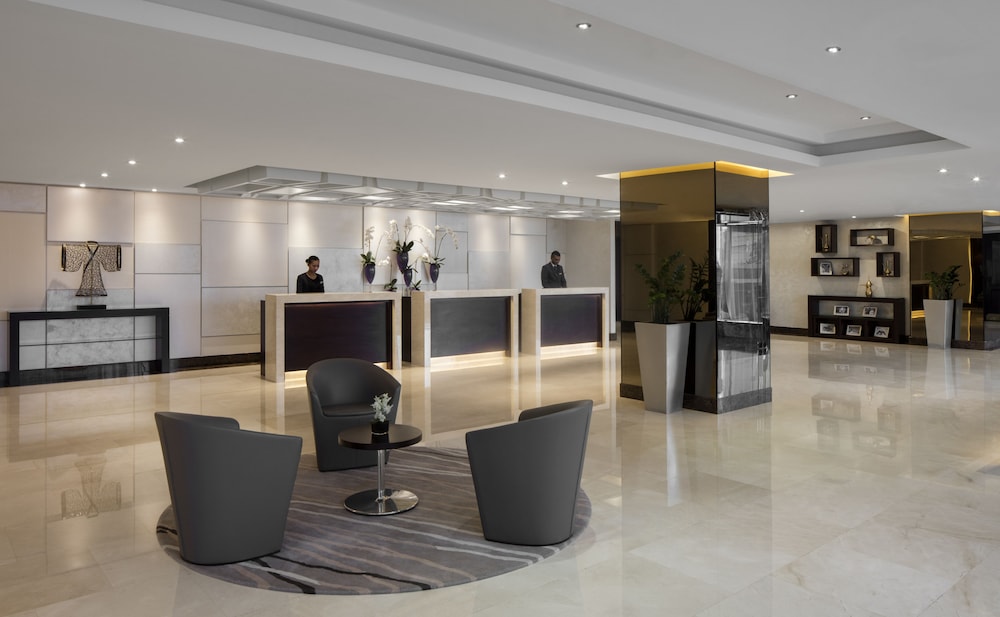 Jumeira Rotana Hotel 11/67