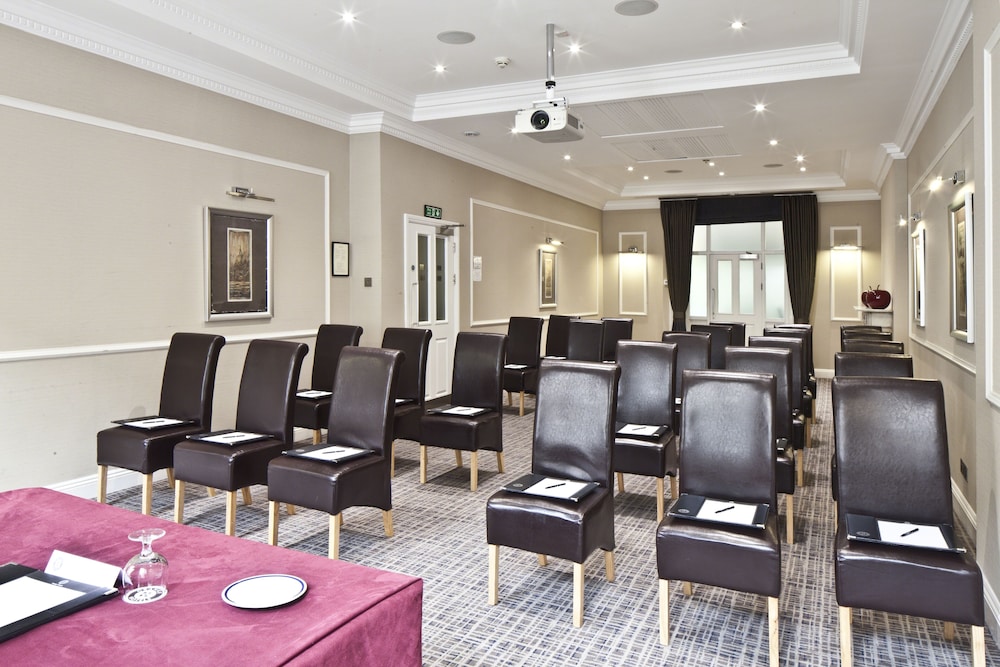 Grange Beauchamp Hotel 55/60