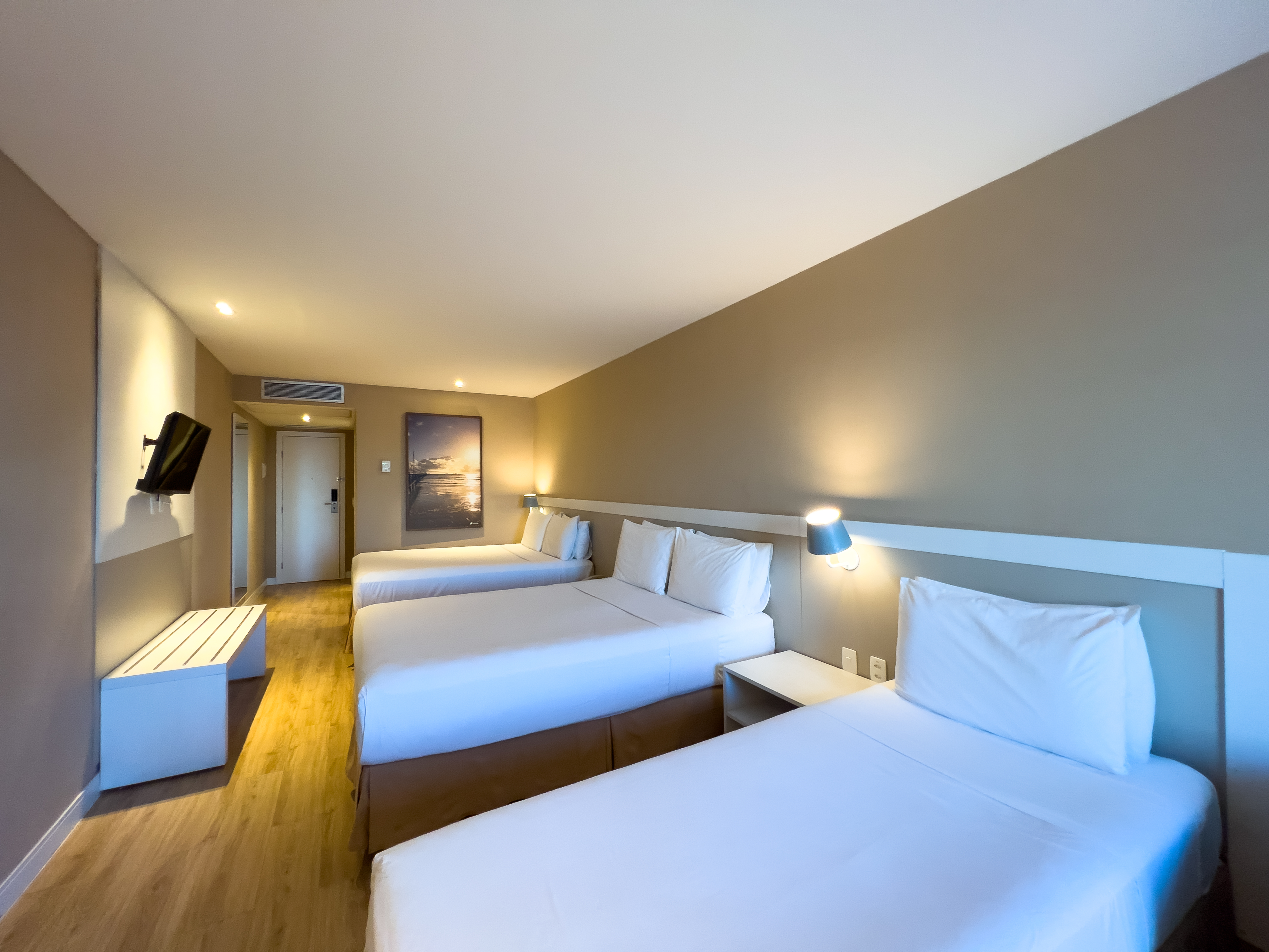 Apartment, Quintuple