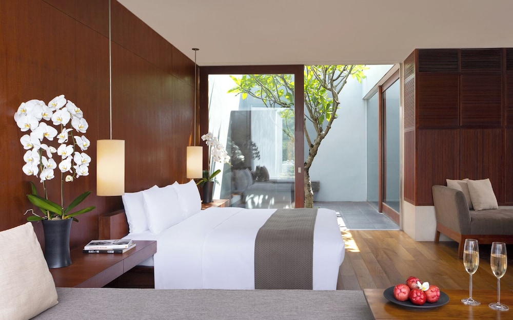 Pool, Courtyard, Villa, Queen Bed