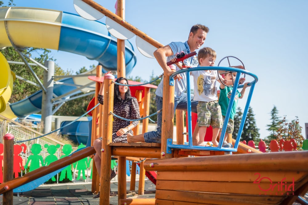 Grifid Hotel Bolero And Aquapark 4/50