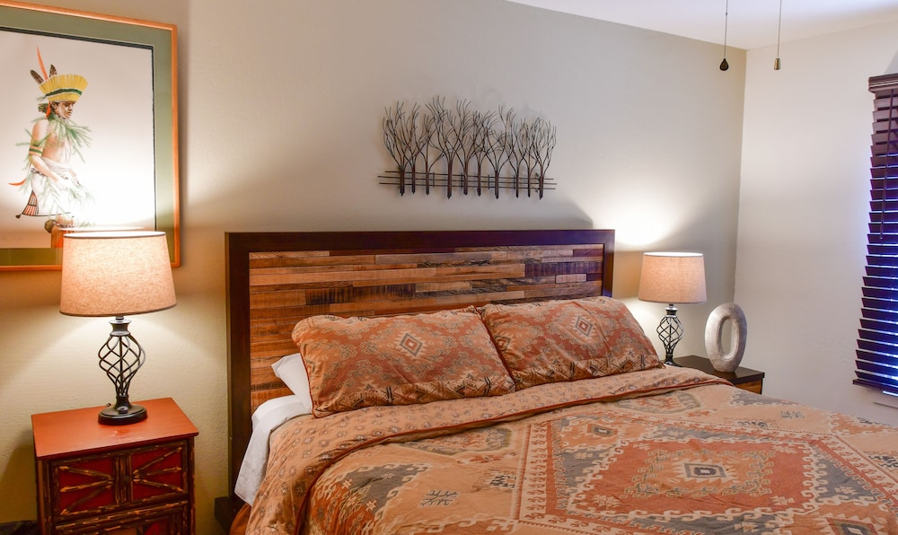 Fort Marcy Hotel Suites 4/50