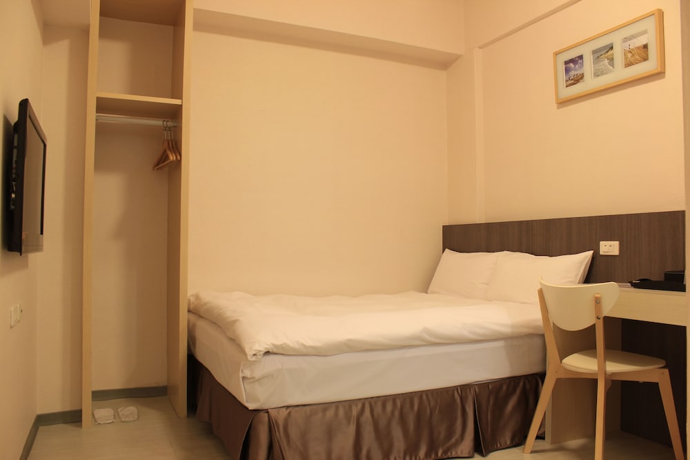 Standard, Double Bed, No Window