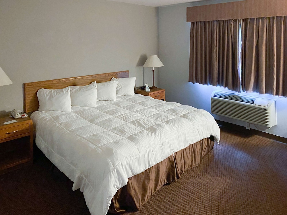 Motel6 Norway, MI 7/28