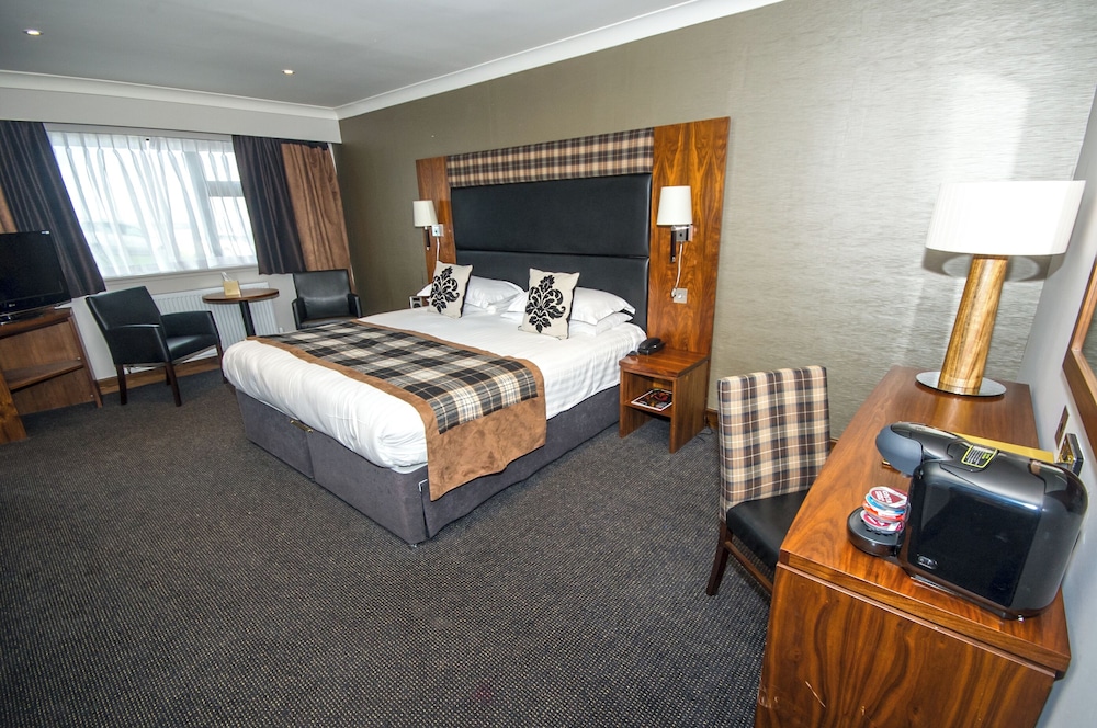 FAMILY, DOUBLE BED