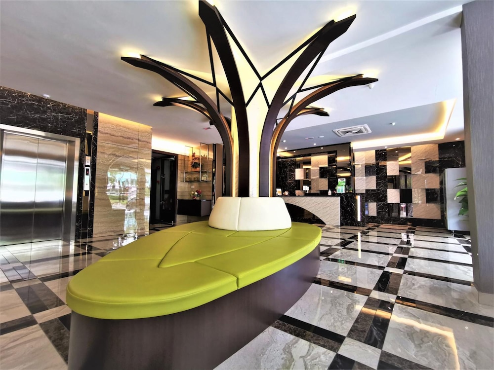 Prestigo Hotel 33/53