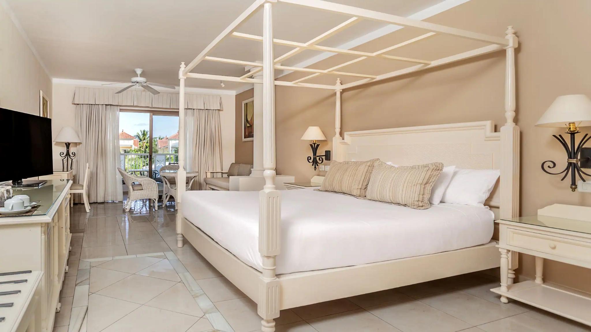 Room, King Bed