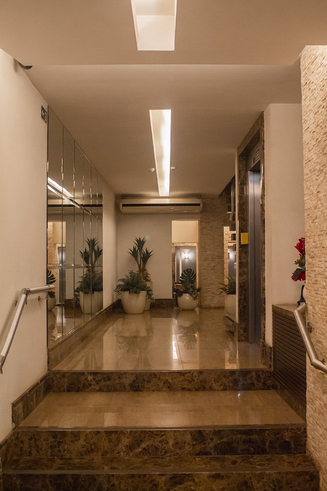 Vip Hotel 1/37
