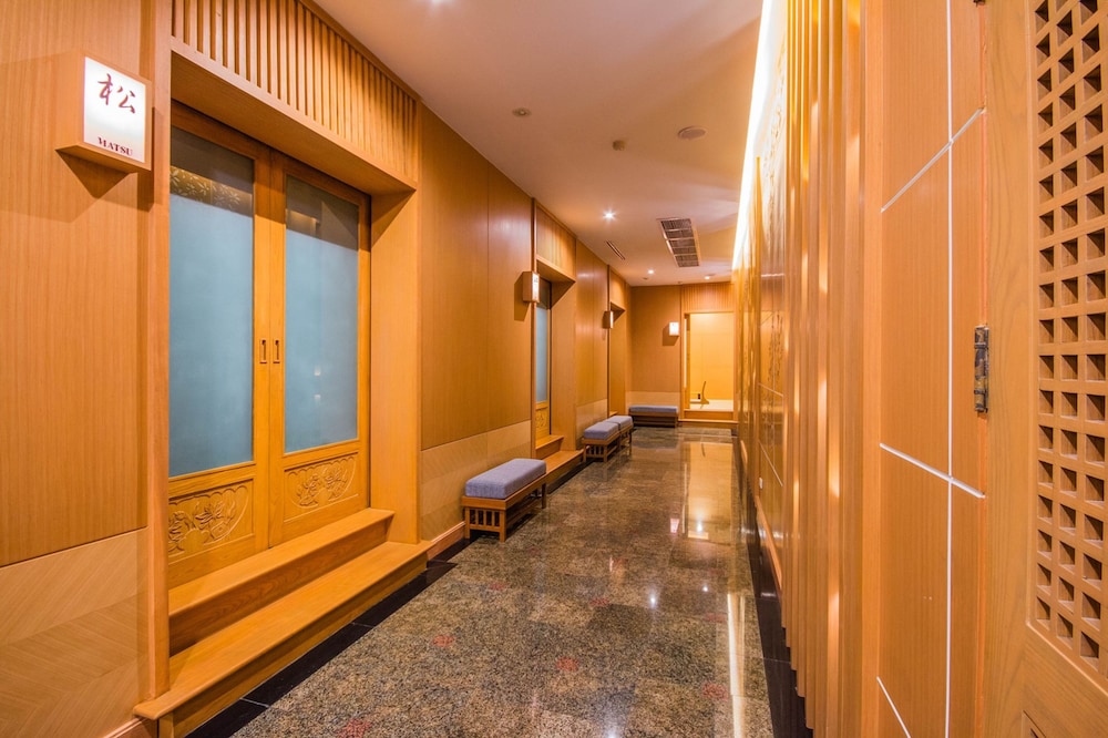 Golden Tulip Sovereign Hotel 23/50