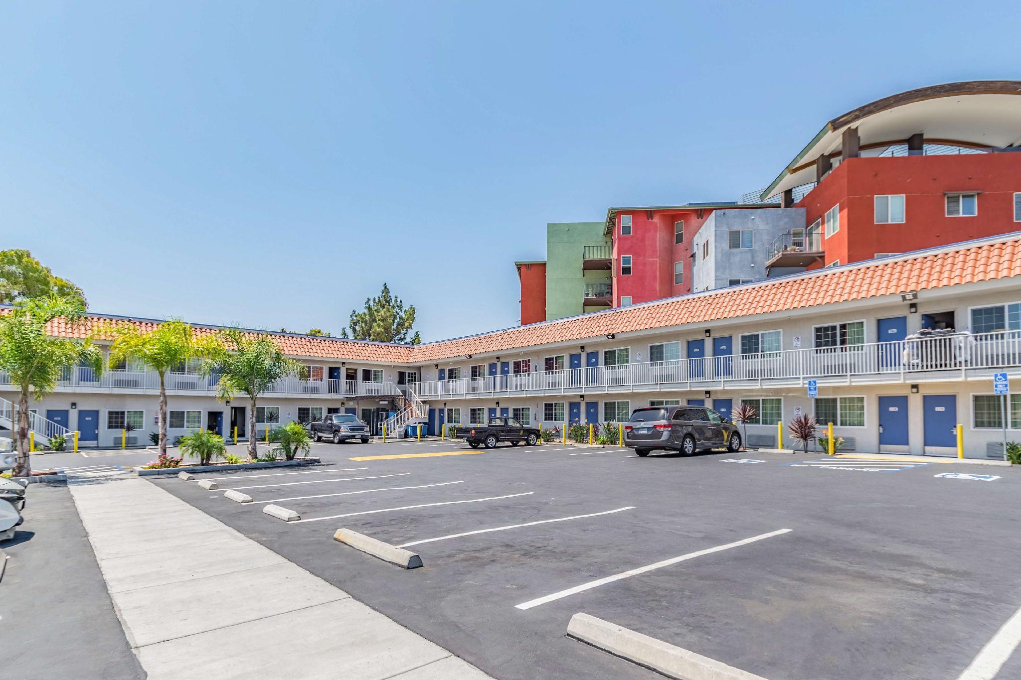 Motel6 National City, CA 17/24