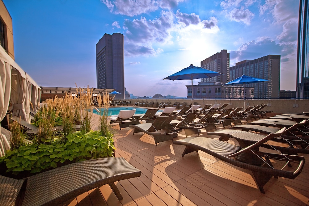 Colonnade Hotel 42/46
