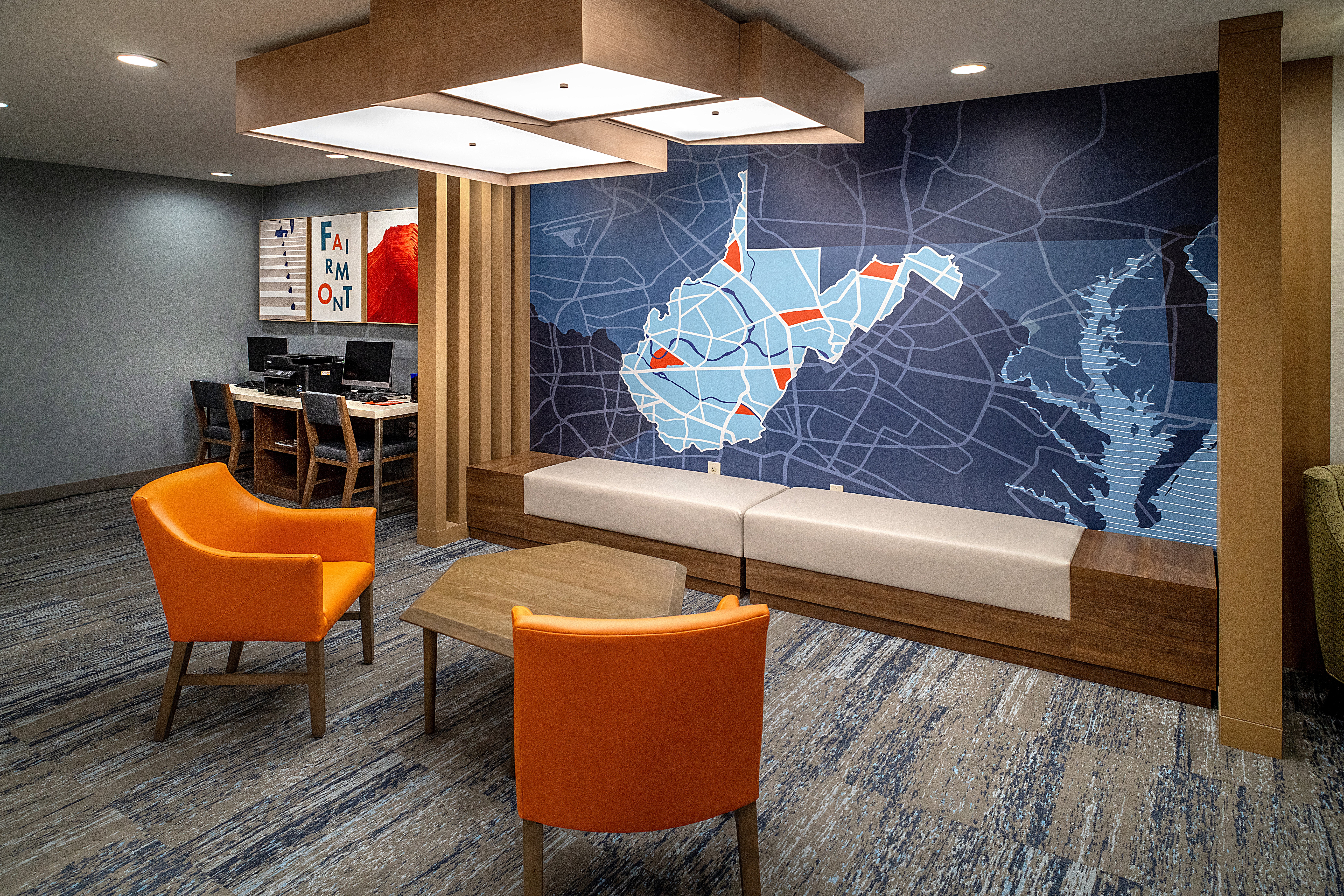 Holiday Inn Express Hotel And Suites Fairmont 47/64