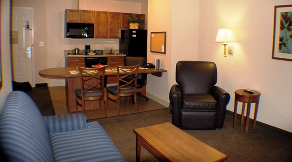 Candlewood Suites Jacksonville 43/72