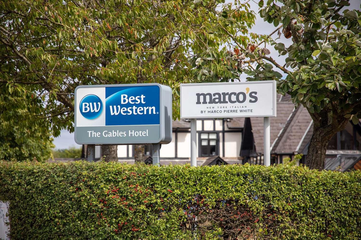 Best Western Bristol North The Gables Hotel 51/52