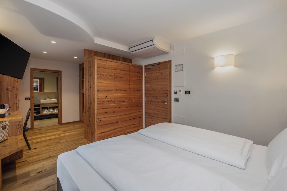 غرفة كومفورت عائلية بسرير كينج وسرير بطابقين، Hotel Palace Ravelli 2/3