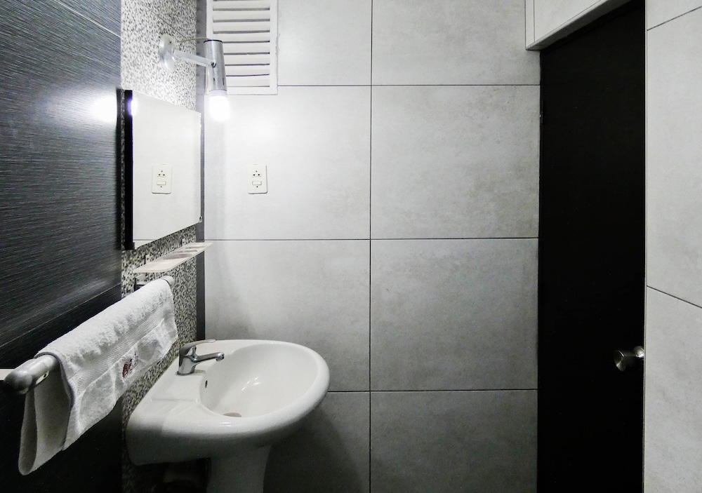 Hotel Plaza by DOT Light 36/44