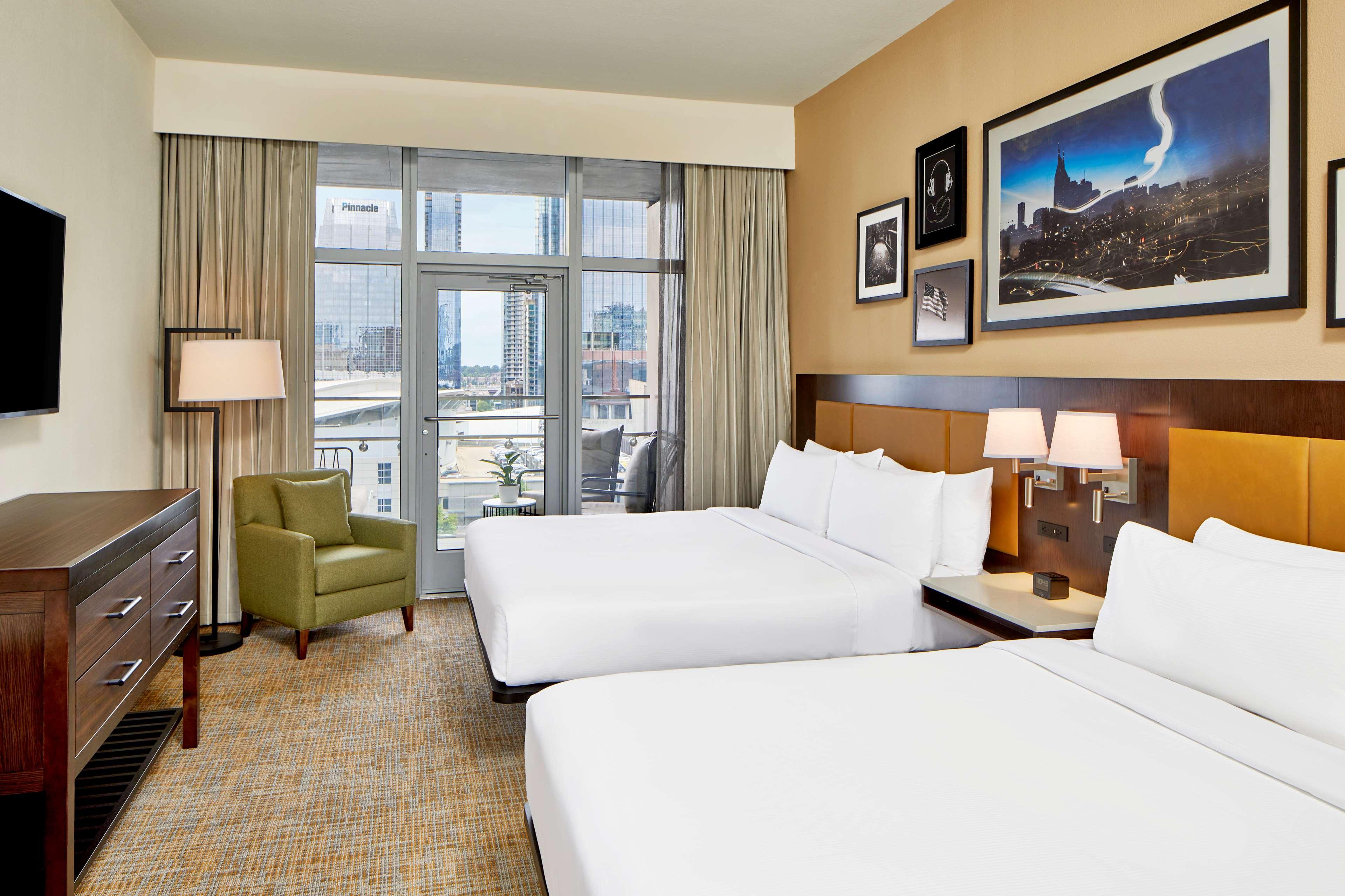 SUITE, 2 KING BEDS, BALCONY, ACCESSIBLE