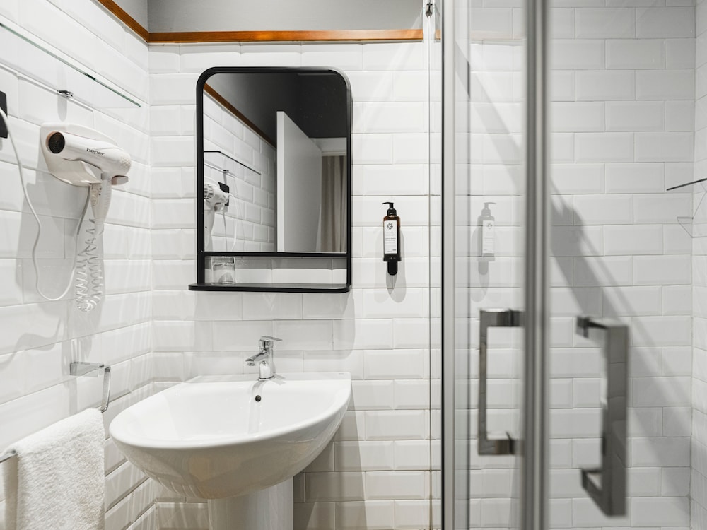 Alcazaba Premium Hostel 48/50