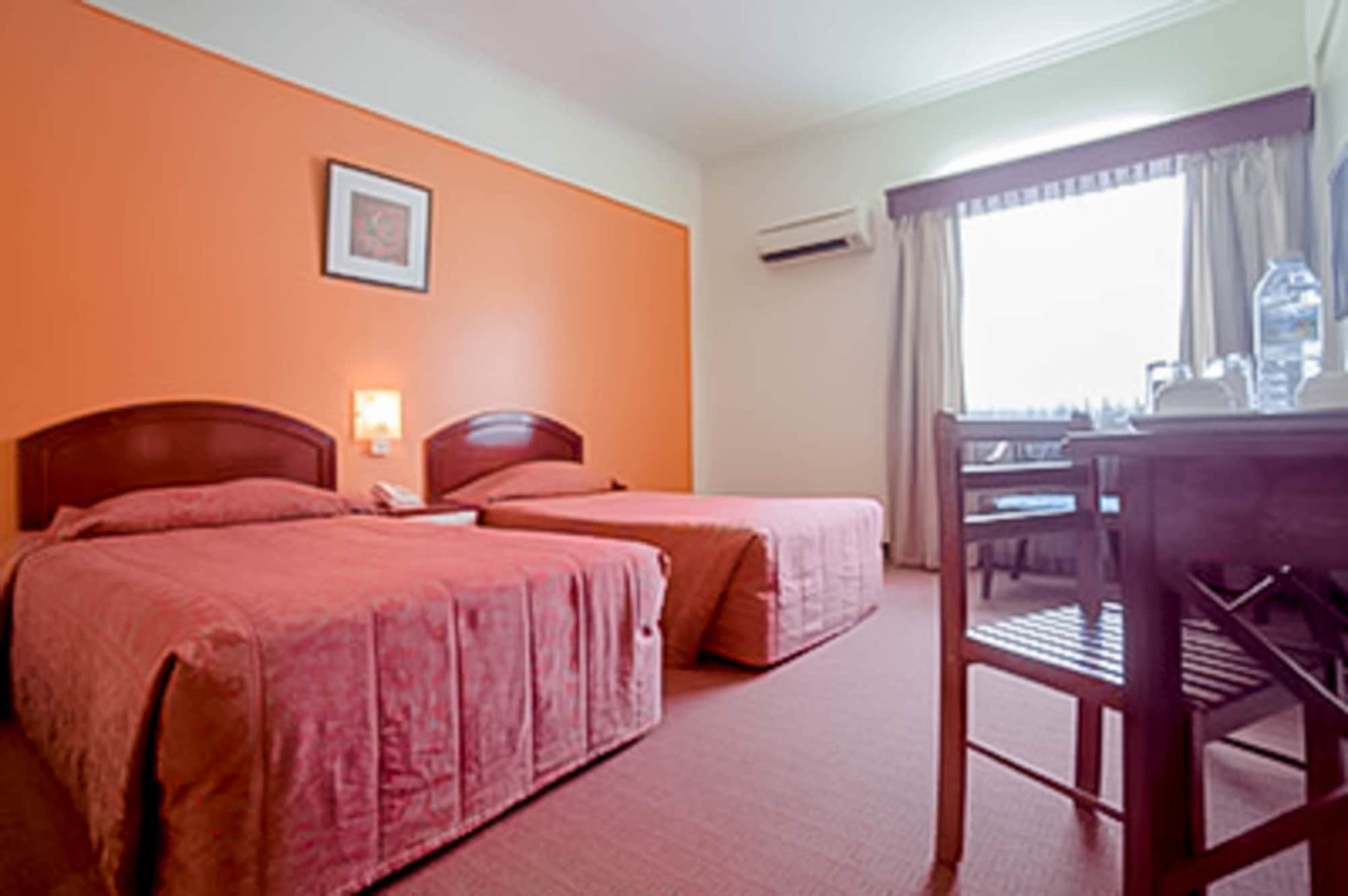 STANDARD, TWIN BEDS