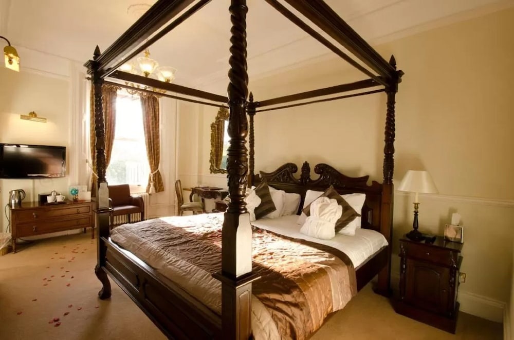 Hatton Court Hotel 15/48
