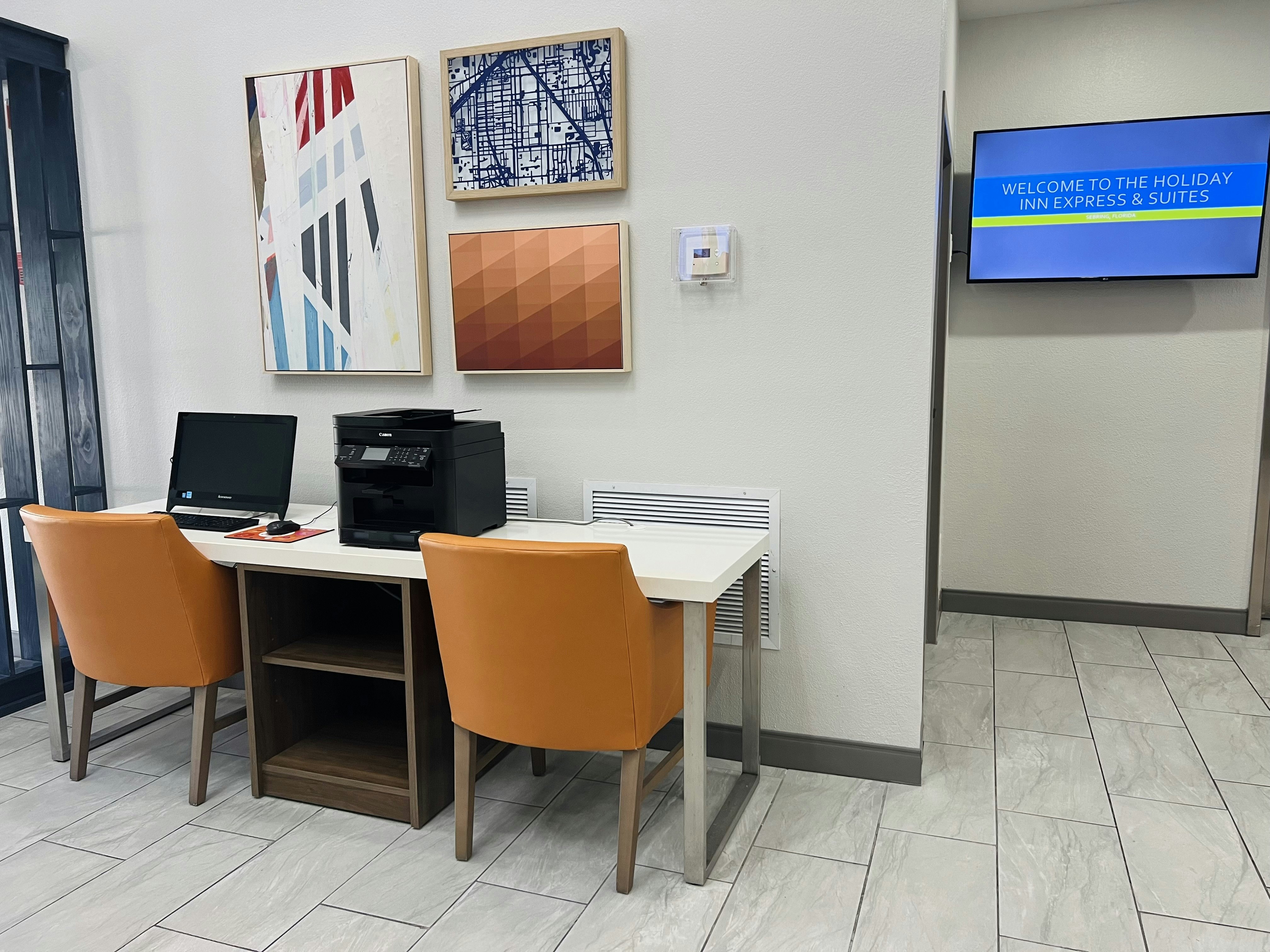 Holiday Inn Express Hotel & Suites Sebring 63/73