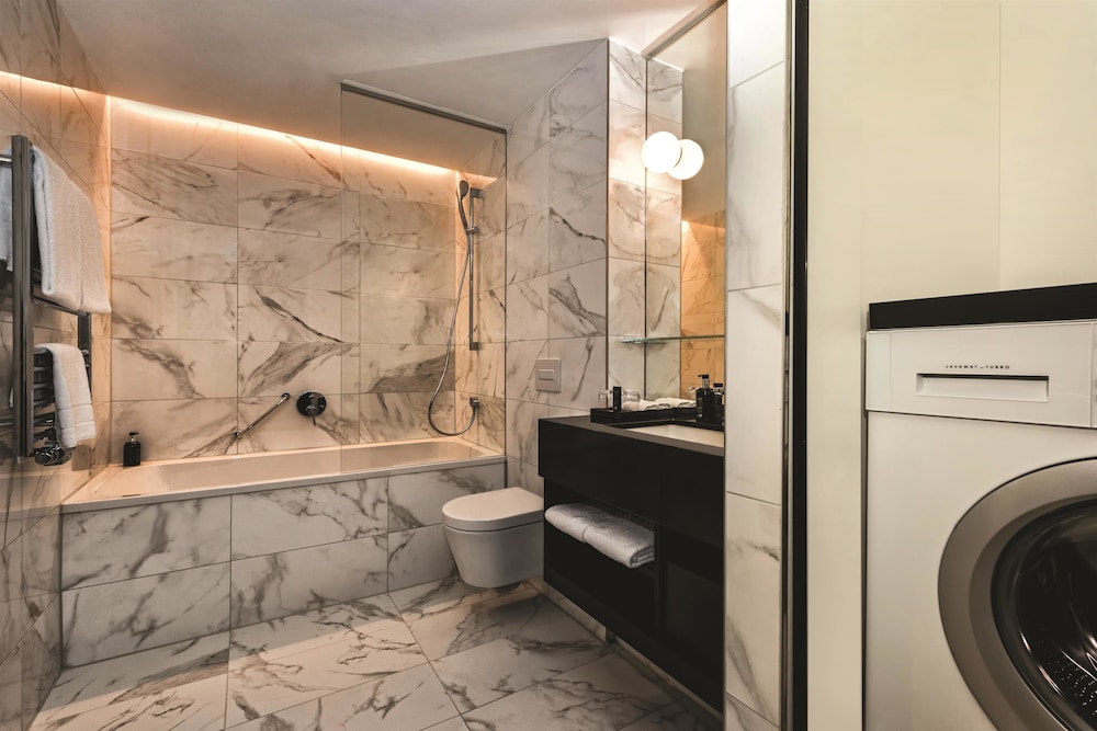 Adina Apartment Hotel Frankfurt Westend 49/49
