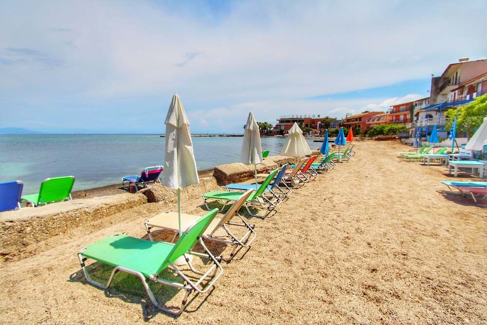 Avra Budget Beach Hotel 55/66