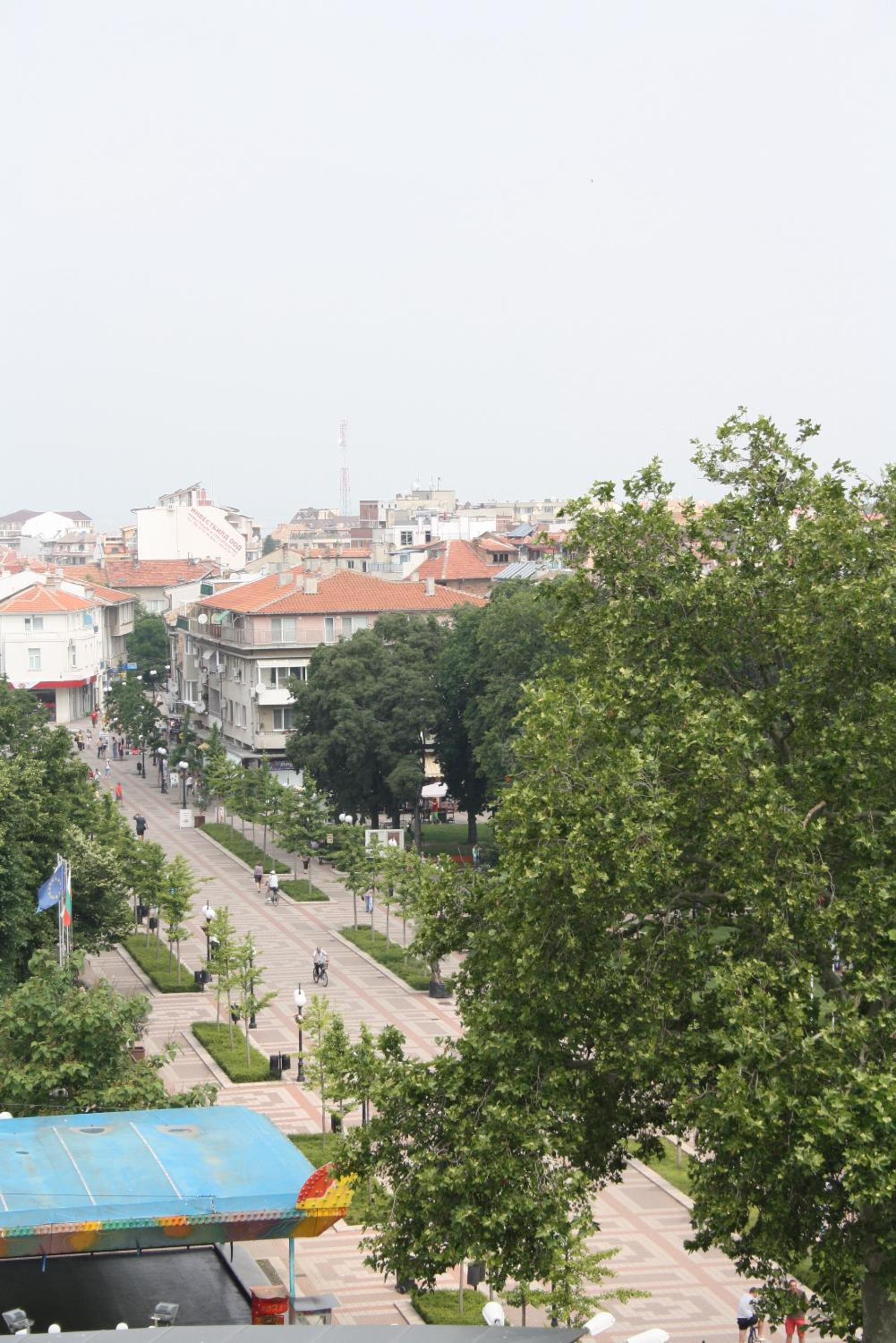 Paradise Hotel - Pomorie 37/39