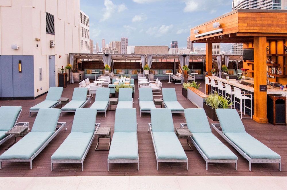 Hokulani Waikiki By Hilton Grand Vacations 14/68