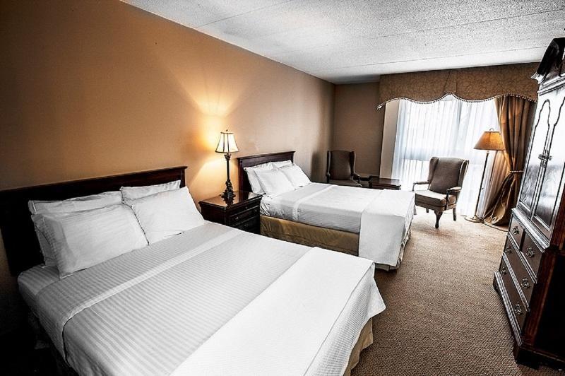 Exterior, Courtyard, 2 Queen Beds