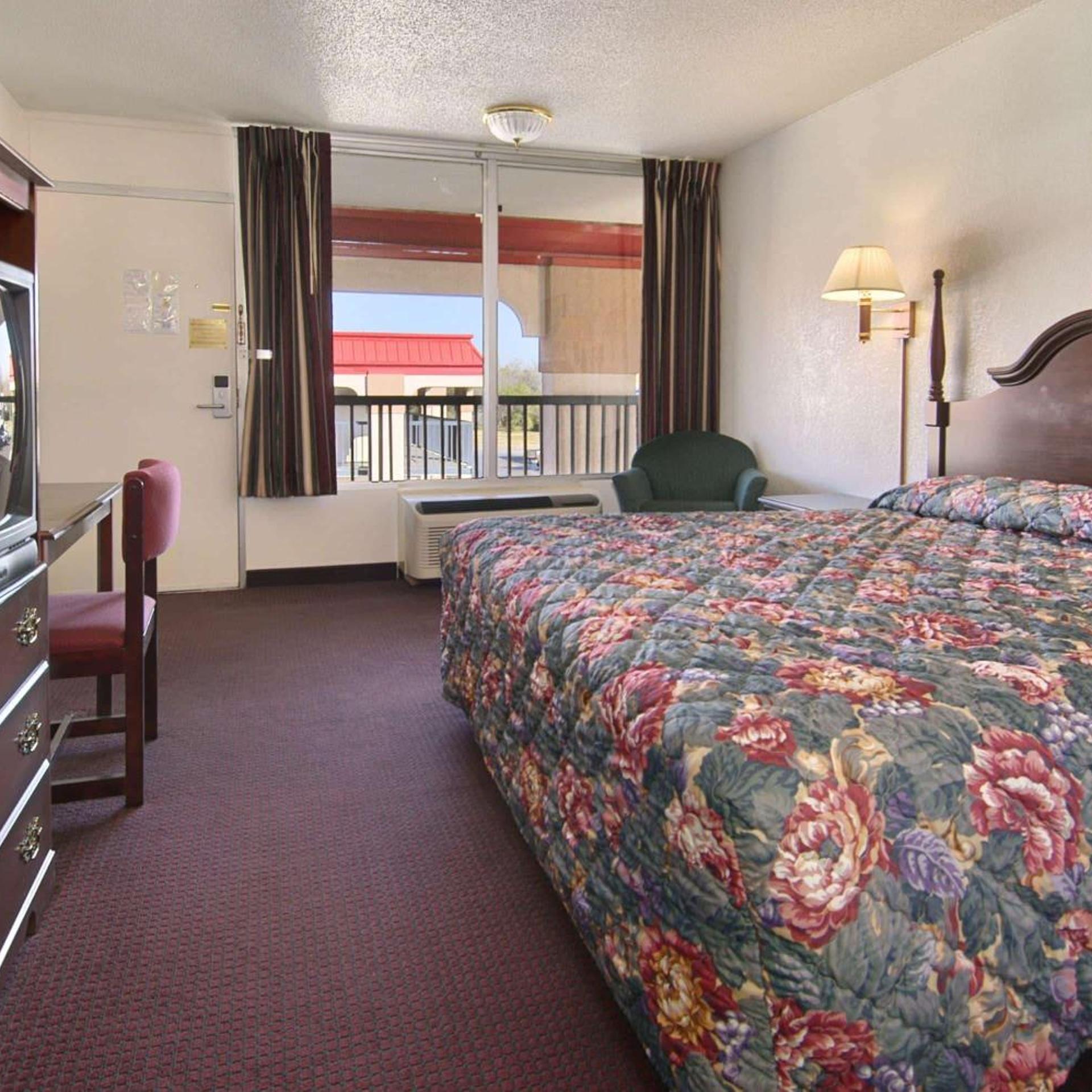 Super 8 By Wyndham Oklahoma Fairgrounds 11/20