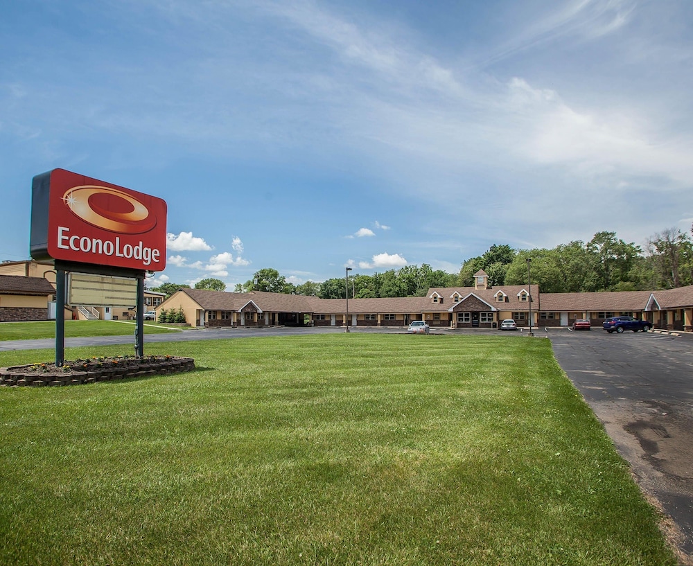 Econo Lodge Newton, NJ 18/19