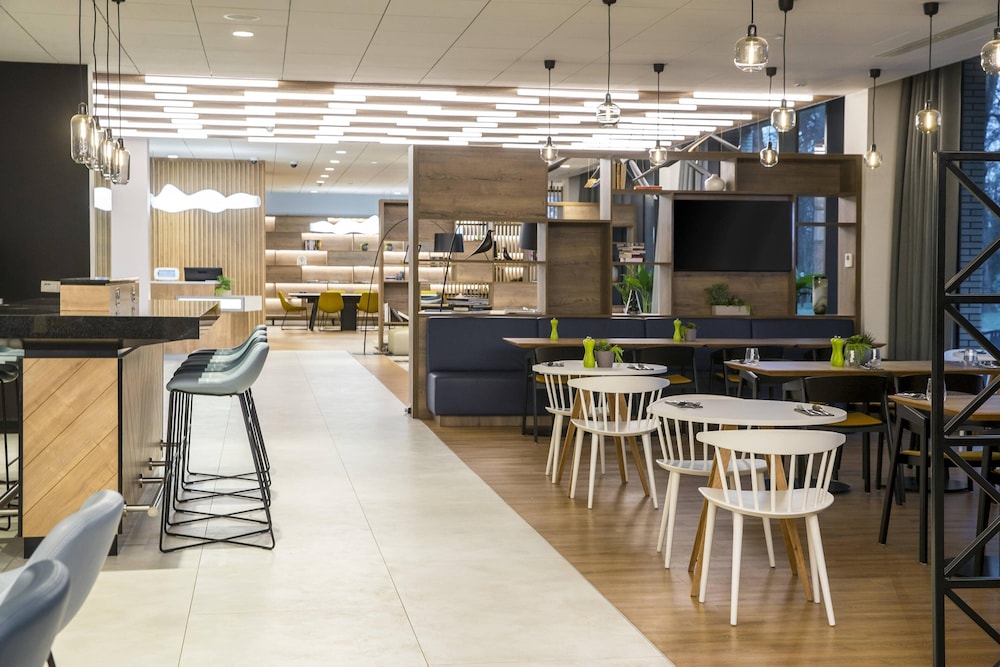 Courtyard By Marriott Edinburgh West 34/55