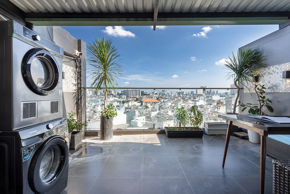 Otis Apartment - 33 Tran Ke Xuong Rooftop 24/50