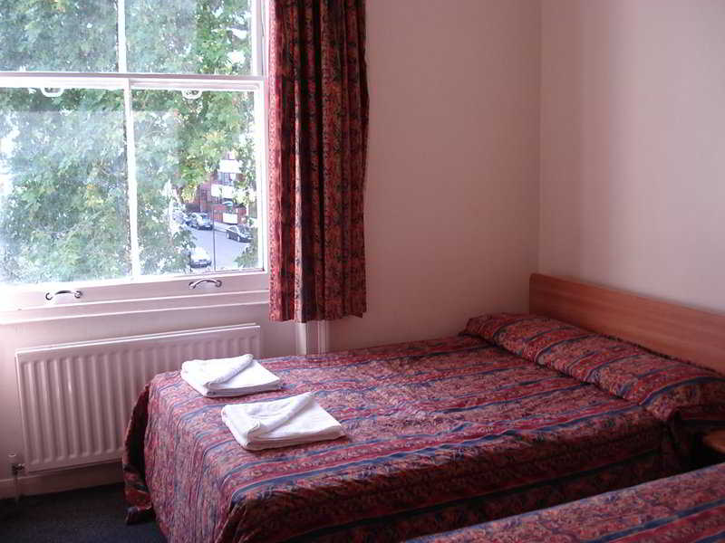 Palace Court Hotel 5/20